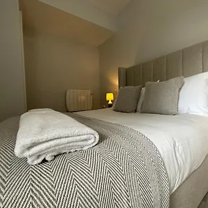 Luxury Apartment Cardiff